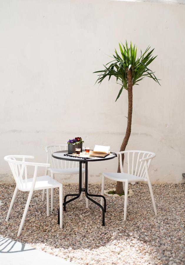 Patio Apartment Near Metro & Acropolis Афины Экстерьер фото